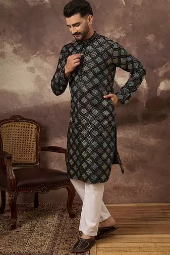 Men black silk blend solid embroidered straight kurta