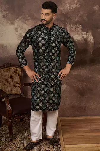Men black silk blend solid embroidered straight kurta
