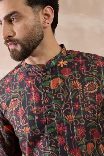 Men black silk blend embroidered mandarin collar straight kurta