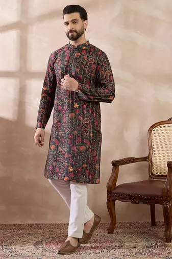 Men black silk blend embroidered mandarin collar straight kurta