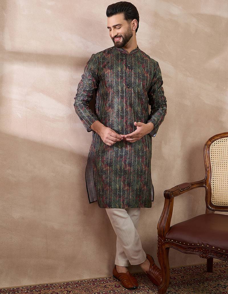Men black silk blend printed mandarin collar straight kurta