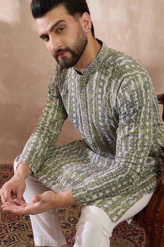 Men green silk blend printed mandarin collar straight kurta with trouser
