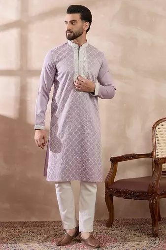 Men lavender silk blend embroidered mandarin collar straight kurta with trouser