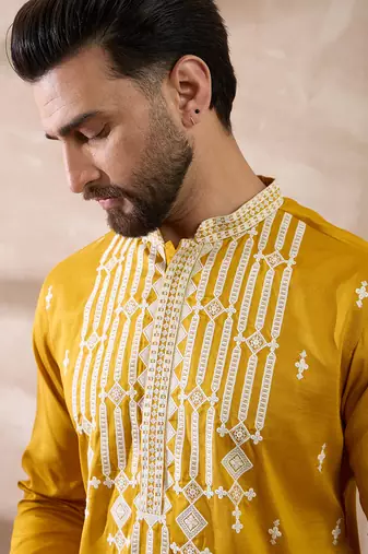 Men yellow silk blend embroidered mandarin collar straight kurta with trouser