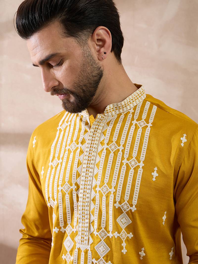 Men yellow silk blend embroidered mandarin collar straight kurta with trouser