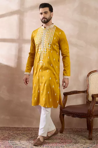 Men yellow silk blend embroidered mandarin collar straight kurta with trouser