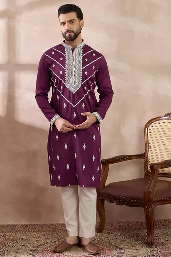 Men purple silk blend embroidered mandarin collar straight kurta with trouser