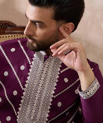 Men purple silk blend embroidered mandarin collar straight kurta with trouser 5
