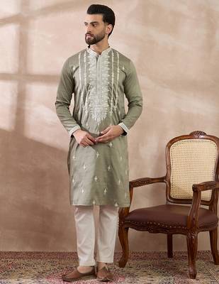 Men green silk blend embroidered mandarin collar straight kurta with trouser 2