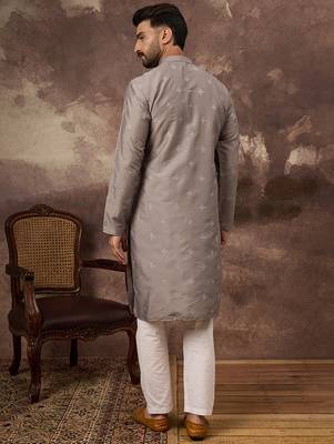 Men grey silk blend solid embroidered straight kurta 4