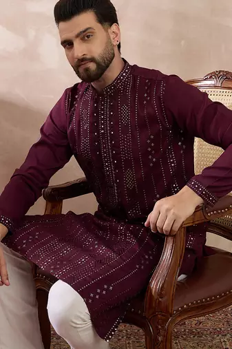 Men purple silk blend embroidered mandarin collar straight kurta with trouser
