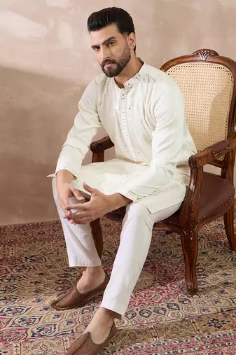 Men white silk blend embroidered mandarin collar straight kurta with trouser