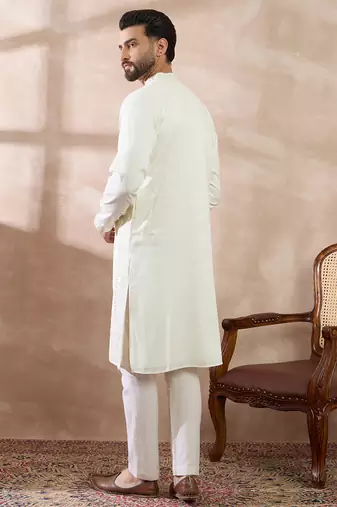 Men white silk blend embroidered mandarin collar straight kurta with trouser