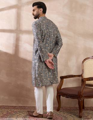 Men grey silk blend printed mandarin collar straight kurta with trouser 4