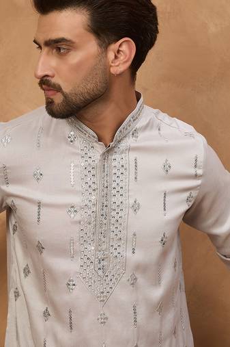 Men grey silk blend solid embroidered straight kurta