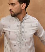 Men grey silk blend solid embroidered straight kurta