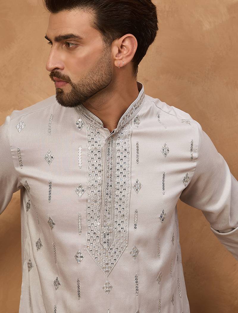 Men grey silk blend solid embroidered straight kurta