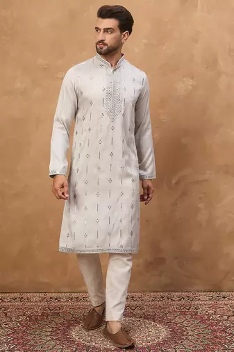Men grey silk blend solid embroidered straight kurta