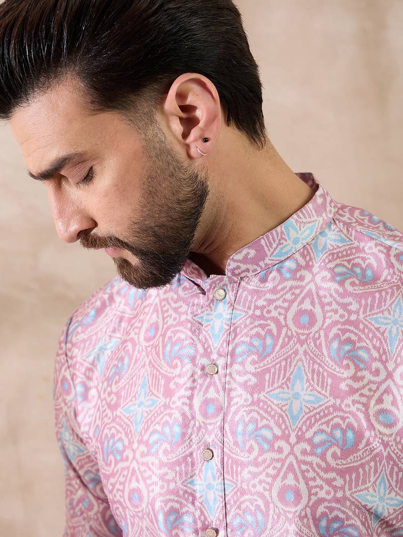 Men lavender silk blend printed mandarin collar straight kurta with trouser