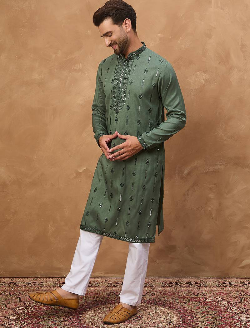 Men green silk blend solid embroidered straight kurta
