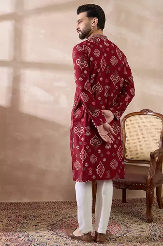 Men red silk blend printed mandarin collar straight kurta with trouser