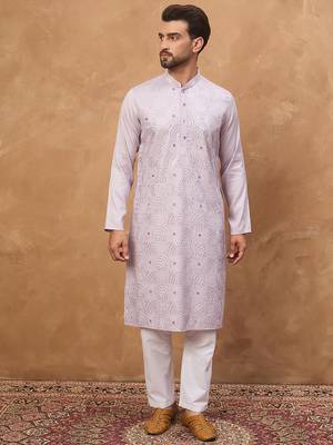 Men lavender silk blend solid embroidered straight kurta 2