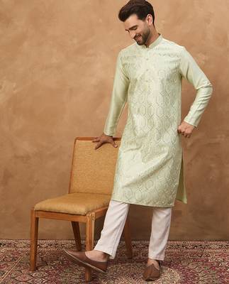 Men peach silk blend solid embroidered straight kurta 3