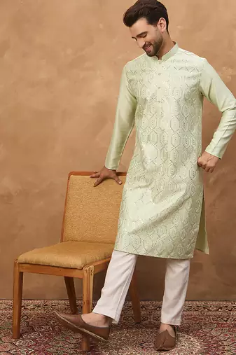 Men peach silk blend solid embroidered straight kurta