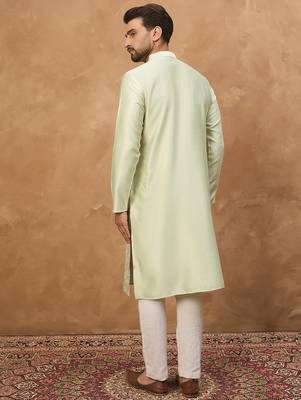 Men peach silk blend solid embroidered straight kurta 4