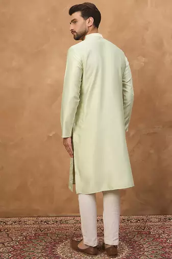Men peach silk blend solid embroidered straight kurta