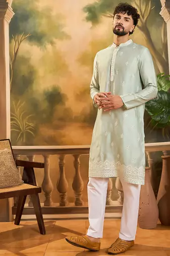 Men green silk blend solid embroidered straight kurta