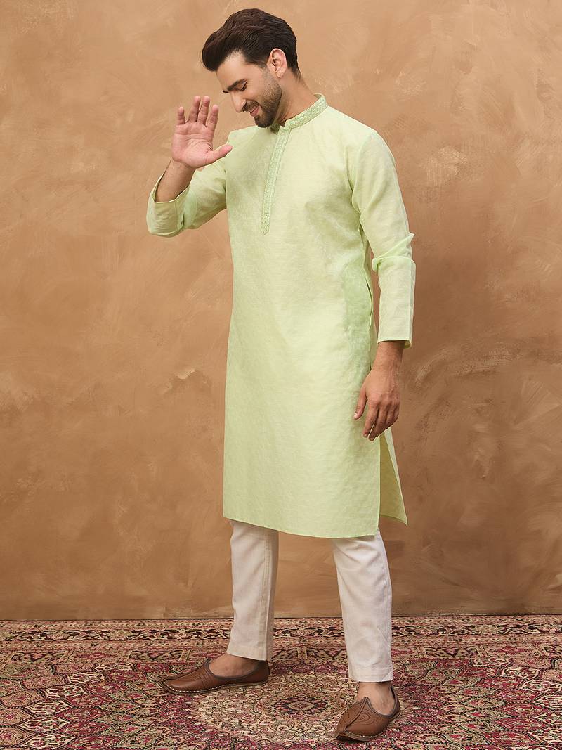 Men green silk blend solid embroidered straight kurta