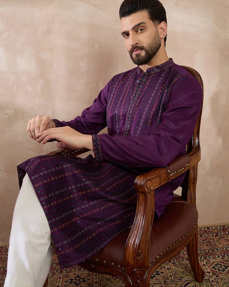 Men purple silk blend embroidered mandarin collar straight kurta with trouser