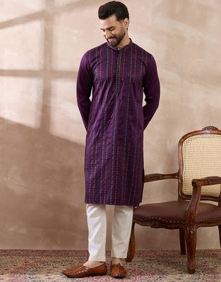 Men purple silk blend embroidered mandarin collar straight kurta with trouser 3