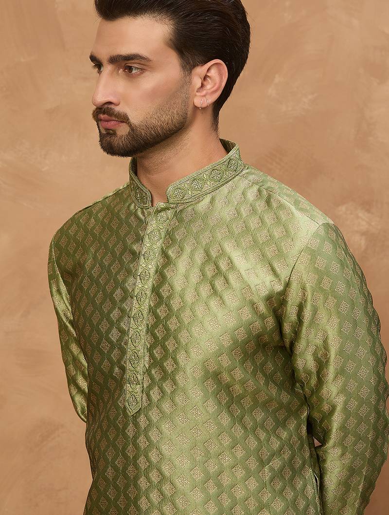 Men green silk blend solid woven design straight kurta