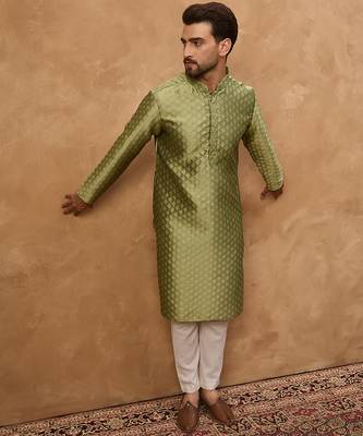 Men green silk blend solid woven design straight kurta 5