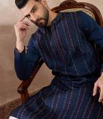 Men navy blue silk blend embroidered mandarin collar straight kurta with trouser