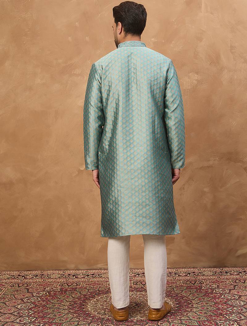 Men blue silk blend solid woven design straight kurta
