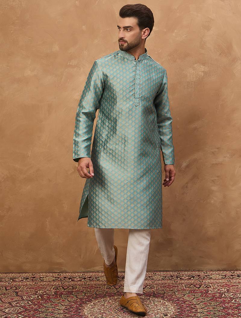 Men blue silk blend solid woven design straight kurta