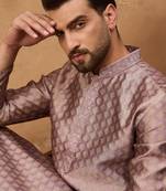 Men mauve silk blend solid woven design straight kurta