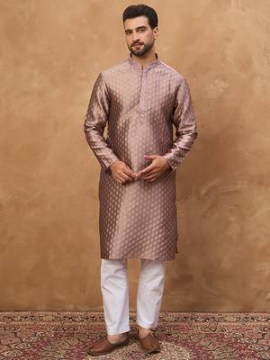 Men mauve silk blend solid woven design straight kurta 2