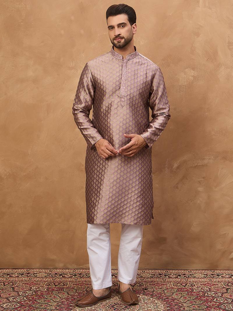Men mauve silk blend solid woven design straight kurta