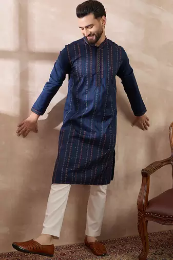 Men navy blue silk blend embroidered mandarin collar straight kurta with trouser
