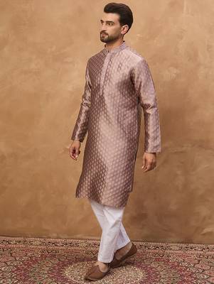 Men mauve silk blend solid woven design straight kurta 3