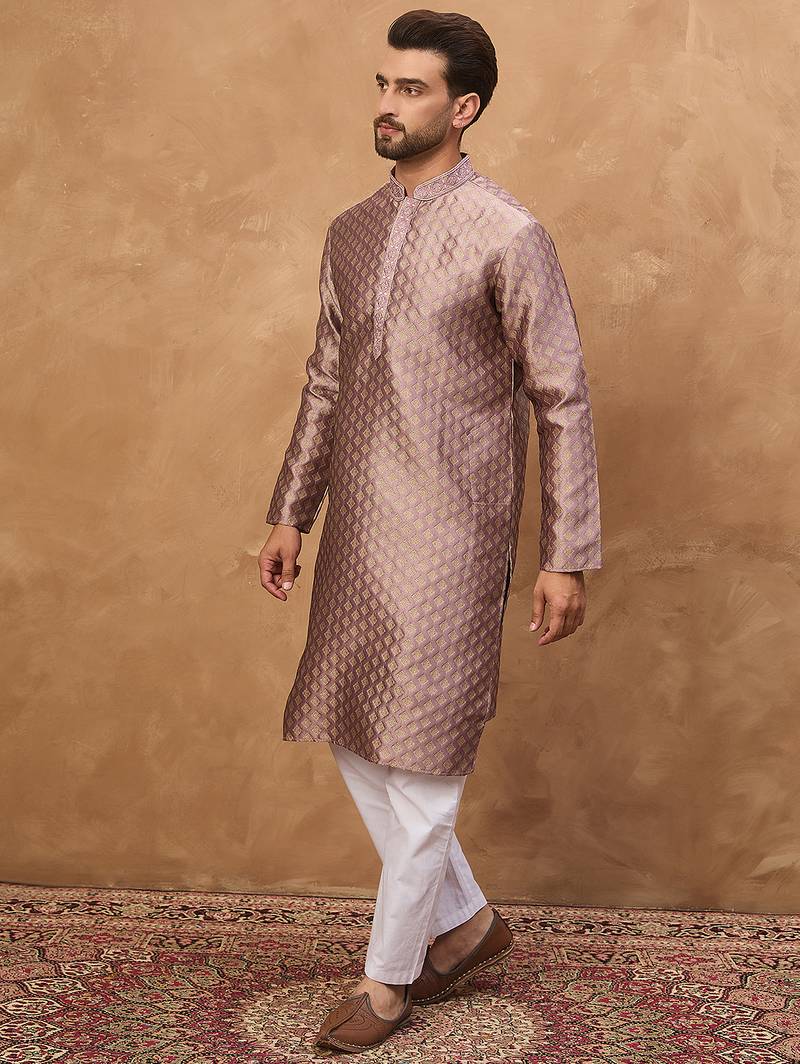 Men mauve silk blend solid woven design straight kurta