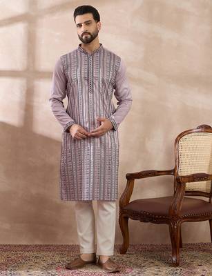 Men lavender silk blend embroidered mandarin collar straight kurta with trouser 2