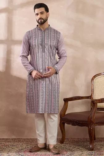 Men lavender silk blend embroidered mandarin collar straight kurta with trouser