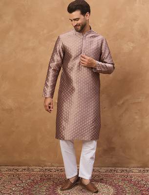 Men mauve silk blend solid woven design straight kurta 5
