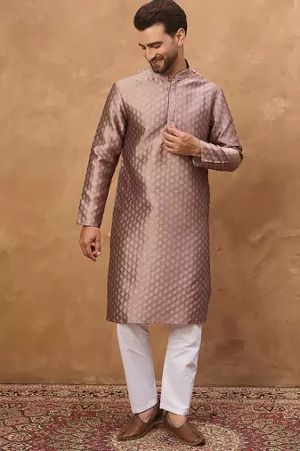 Men mauve silk blend solid woven design straight kurta