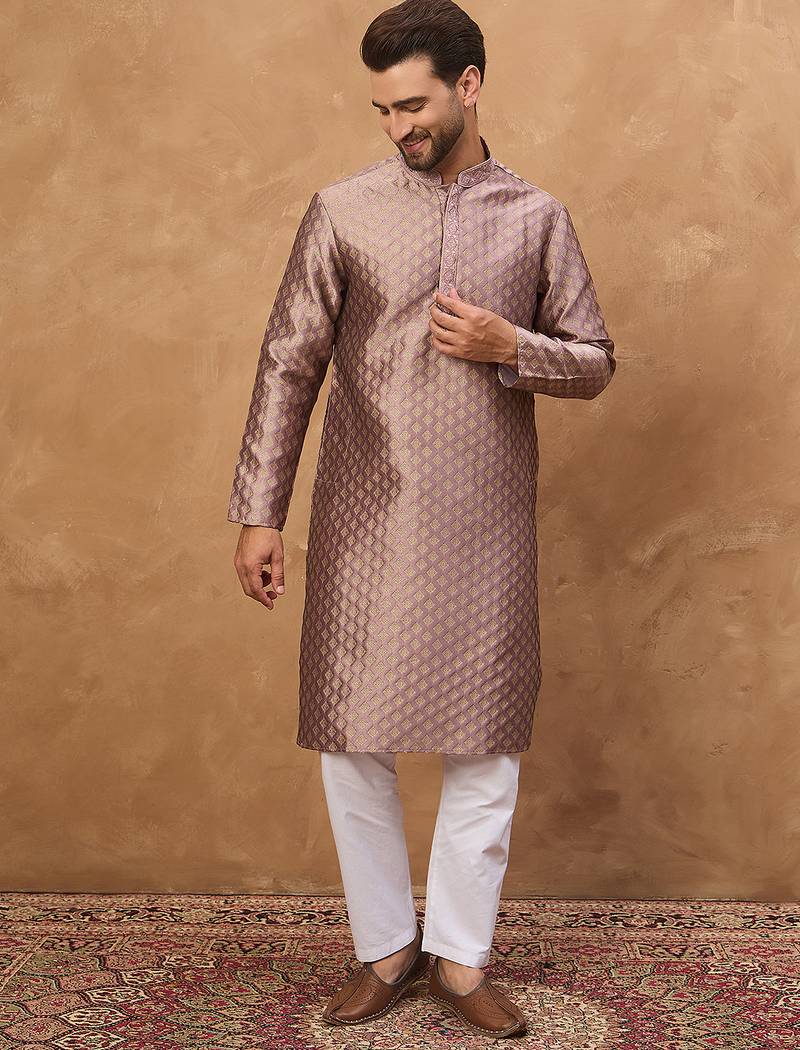 Men mauve silk blend solid woven design straight kurta